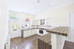 Kitchen- click for photo gallery